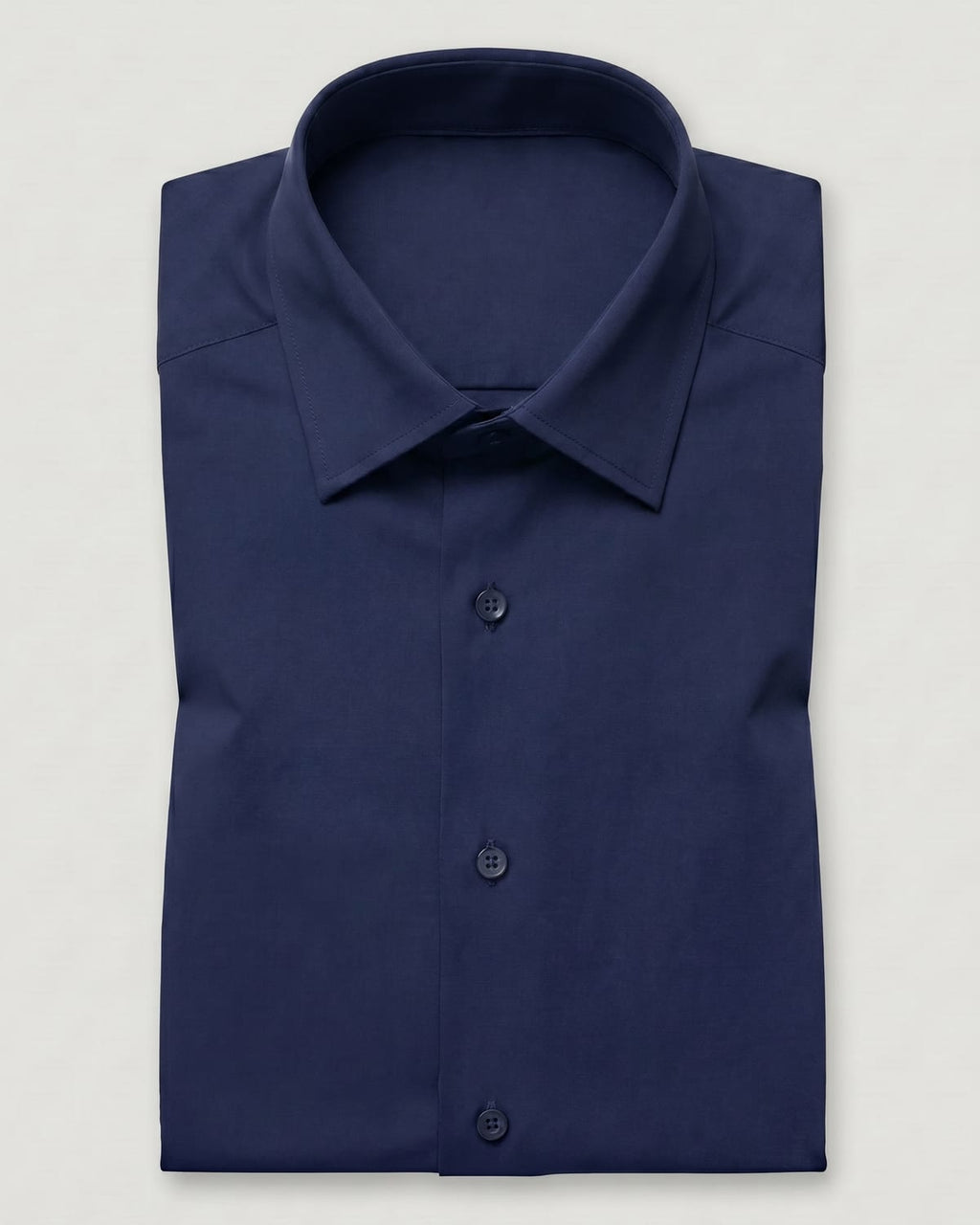 חולצת Signature Oxford בצבע נייבי — מקופלת