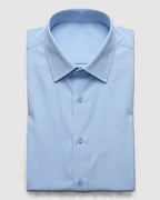 חולצת Signature Oxford בצבע תכלת — מקופלת